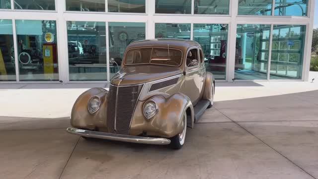 1937 Ford Coupe смотреть онлайн
