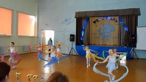 Спортивный танец "Радуга желаний" с лентами. Д/с № 42 "Пингвинчик", г. Верхняя Салда.