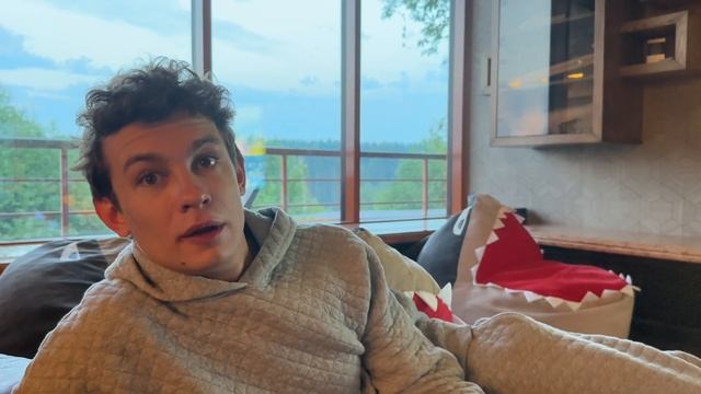 ВЛОГ ПЕРМЬ ФЕСТИВАЛЬ МЕДВЕЖОНОК И СЕРИАЛ ЖИЗНЬ ПО ВЫЗОВУ смотреть онлайн