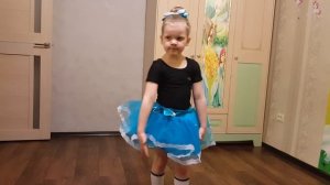 Танец. По ниточке.