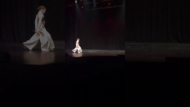 Соло на черных пуантах #dance #modern смотреть онлайн
