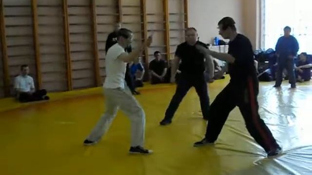 ножевой бой Могилев паша и котик2 смотреть онлайн