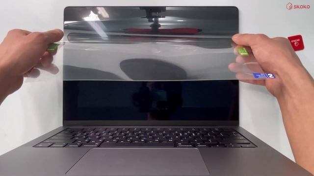 [스코코] 애플 맥북 프로 M3/M2/M1 14인치/16인치 액정 보호필름 부착 방법