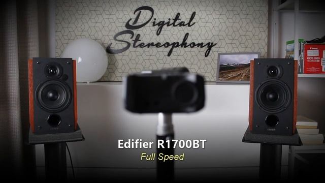 Mackie CR5 BT vs Edifier R1700BT || Sound Demo w/ Bass Test смотреть онлайн