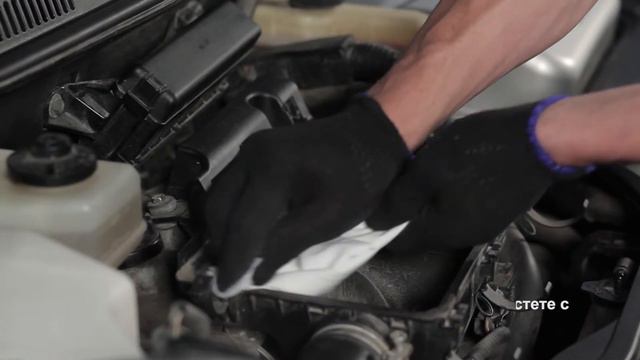 Как се сменя въздушен филтър на TOYOTA PRIUS 2 смотреть онлайн
