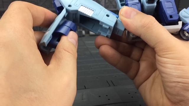 Unique Toys Y-02 BUZZING RunMan Masterpiece Blurr смотреть онлайн