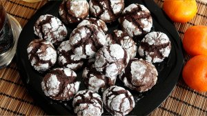 Шоколадные пряники с трещинками