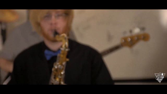 Bay City Swing - Sway - Live at Oregon Coast Lab Band смотреть онлайн