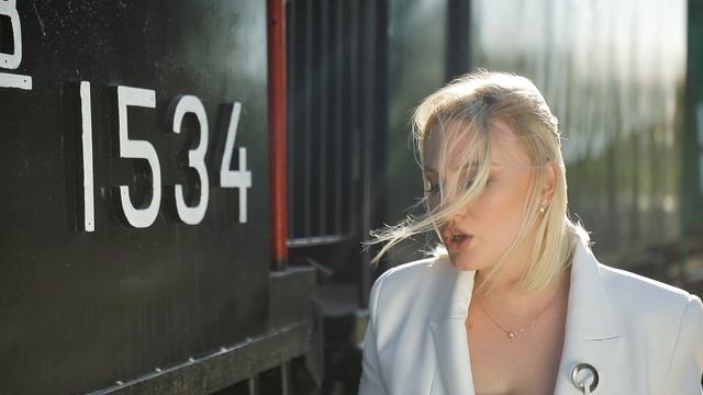 Юлия  Ахмедова - Материнское сердце  (музыка Юлия Ахмедова.cлова  Алена LAV )