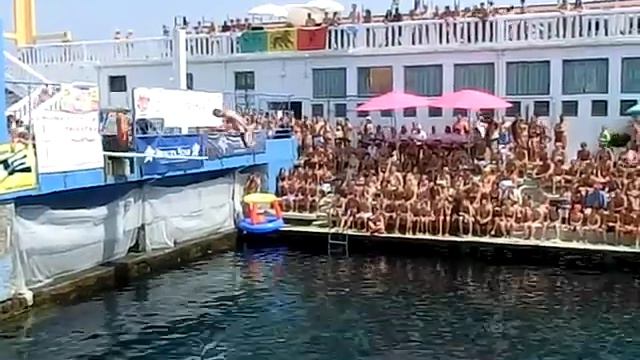 5ª Olimpiade dele Clanfe 2012 - Clanfa Bianca Balena Ritornada de Renzo [concorrente n°4] смотреть онлайн