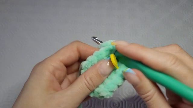 Плюшевый зайка крючком!♡ Knitted bunny ♡TUTORIAL ♡ Мастер-класс!) смотреть онлайн