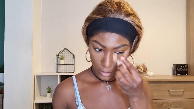 MAKEUP REVOLUTION 3: TRYING OUT XX REVOLUTION FAUXXDATION смотреть онлайн
