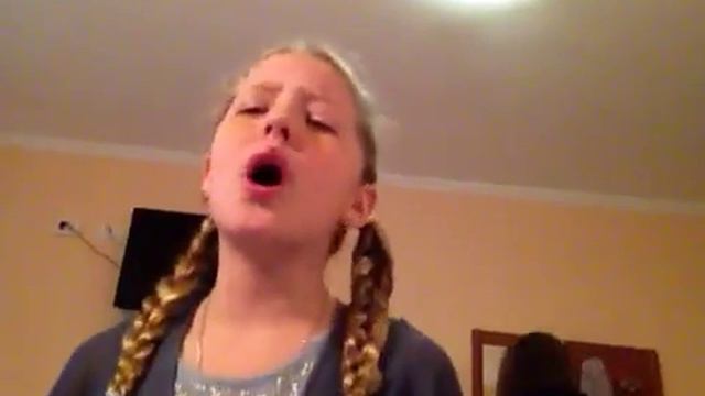 Девочка круто спела Улыбайся!!! Смотреть Всем! смотреть онлайн