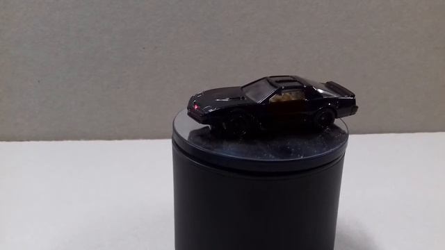 Hotwheels - Knight rider "Kitt" 1/64 car with scanner mini led light смотреть онлайн