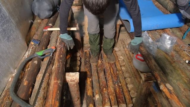 СНЕГОПАД усиливается | Второй день в ЗЕМЛЯНКЕ | Сделал СХРОН | Готовлю ШУЛЮМ смотреть онлайн