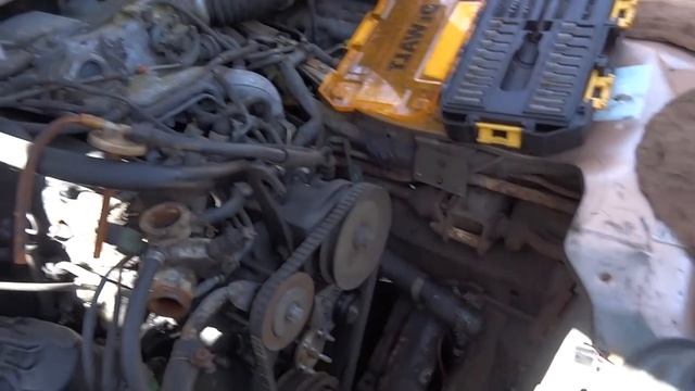 1984 Toyota Van Wagon - Headgasket Repair Attempt смотреть онлайн