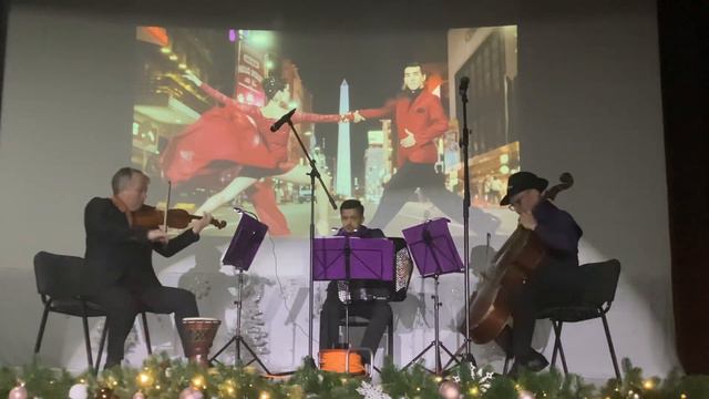 Трио "Ощущения" Trio Sensations А.Вильольдо Початок кукурузы (Эль чокло) Ángel Villoldo El choclo смотреть онлайн