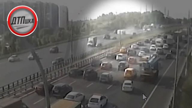 Замес на МКАДе смотреть онлайн