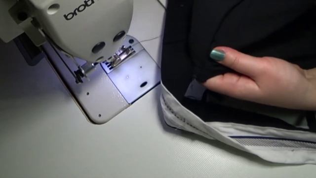 ПЕРЕШИВАЄМО ЧОЛОВІЧІ БРЮКИ В ЖІНОЧІ, простИЙ спосІБ смотреть онлайн