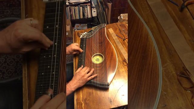 Testing my new ”Horst Wünche” zither смотреть онлайн