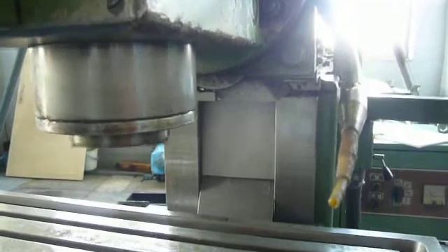 FGS 25/32 universal milling machine смотреть онлайн