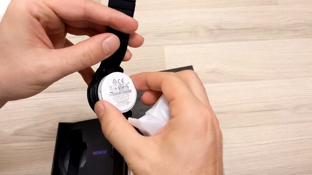 Unboxing Honor Watch GS Pro (Subtitles/titulky) смотреть онлайн