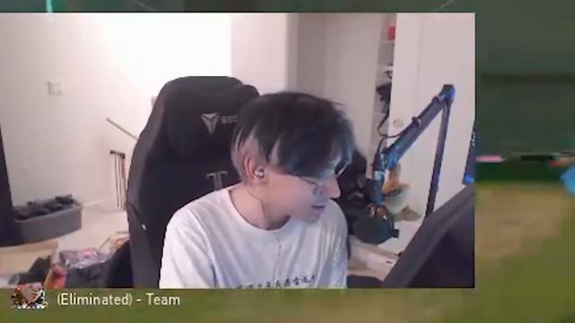 TenZ ACCIDENTALLY Super Mario jumps on ceiling to Dodge bullet to the head & win duel... смотреть онлайн