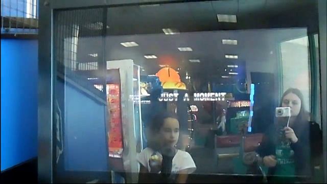 Chuck E. Cheese's Old Arcade Games SEGA Brave Firefighters смотреть онлайн