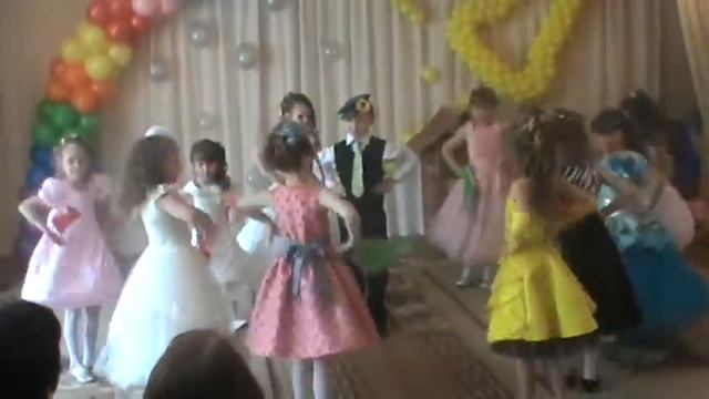 Народный танец выпускников детсада 2013г смотреть онлайн