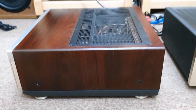 Bộ đôi Thương Hiệu Lớn Thế Giới! Ampli Luxman L-540( Classa) Và Ampli Accuphase E-406V (0911886266)