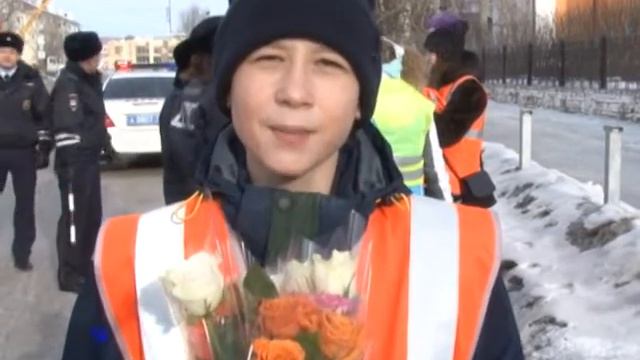 ГИБДД поздравляет автолюбительниц с праздником смотреть онлайн