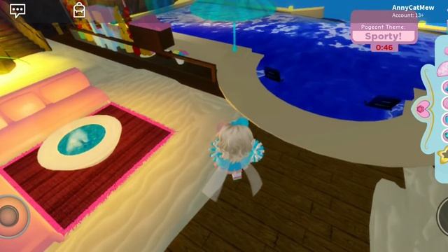 ИГРАЮ НА СОЛНЕЧНОМ ОСТРОВЕ В РОЯЛ ХАЙ | КОРОЛЕВСКАЯ ШКОЛА РОБЛОКС | ROYALE HIGH SUNSET ISLAND смотреть онлайн