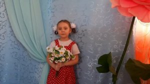Стихотворение «День Победы-славный праздник» автор А. Терновский.