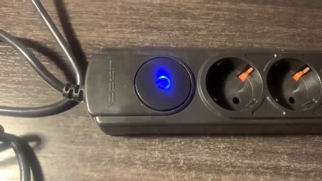 Видеообзор. Сетевой фильтр Ippon BK232 3м 6 розеток черный коробка смотреть онлайн