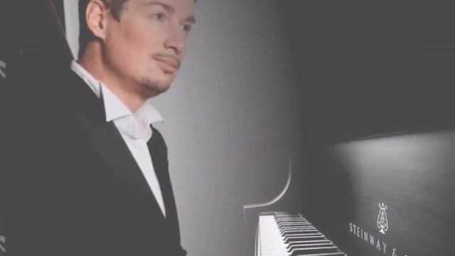 Владислав Туманов играет "Ноктюрн № 20" Ф. Шопена смотреть онлайн