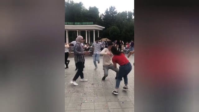 QIZNI MAJBURLAB MASHINAGA MINDIRDI. YANGI O'ZBEKCHA PRIKOLLAR 2023