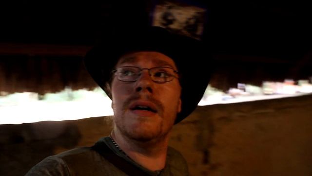 7 Foot Guy Inside the Claustrophobic Vietnam War Tunnels! смотреть онлайн