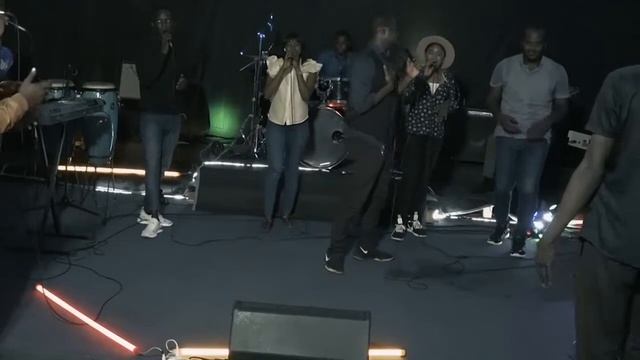 YE OYO/MEDLEY_BLIK LUMA DAVID (@MoiseMbiyeOfficiel, @fistonmbuyi498, teddy diso) смотреть онлайн