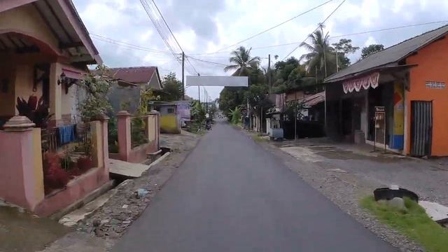 Nice View In Indonesian Village Street | Driving Around In My Sub-District смотреть онлайн