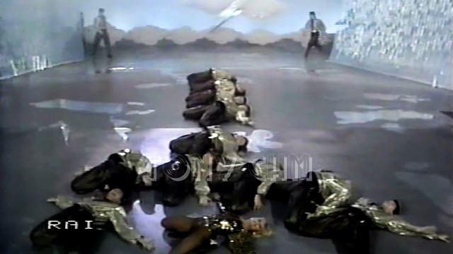 Raffaella Carrà - It's Raining Men - Buonasera Raffaella (1985) смотреть онлайн