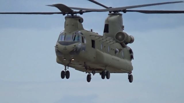 CH-47 Chinook at Beale Airshow 2018 смотреть онлайн