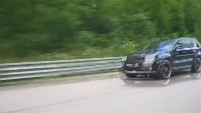 MB CL65 AMG Evotech vs JEEP SRT8 7.0L смотреть онлайн