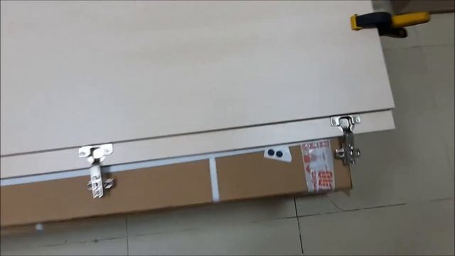 Как ровно установить мебельные петли дверей шкафа смотреть онлайн