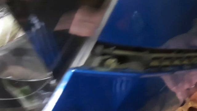 Toyota Vitz 2015 Снятие переднего бампера с решеткой радиатора смотреть онлайн