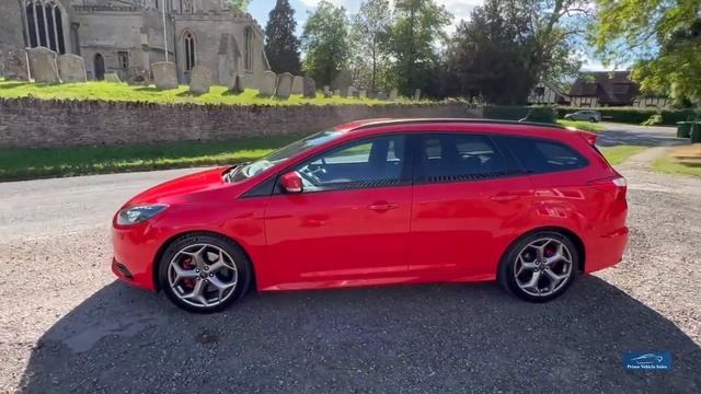2013:13 Ford Focus 2.0T Ecoboost ST-3 5 dr Estate смотреть онлайн
