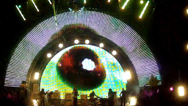 Sasquatch 2011- Flaming Lips "Buggin'" смотреть онлайн