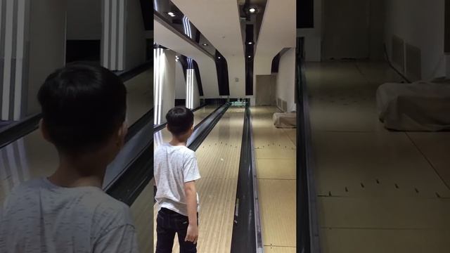Страйк одним ударом в боулинге. #Страйк #боулинг #Strike #Bowling - 2020 Bowling Pro-Motion Tour смотреть онлайн