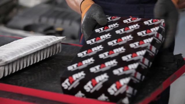 Instrucción: Cómo cambiar Filtro de aire en TOYOTA COROLLA E120 смотреть онлайн