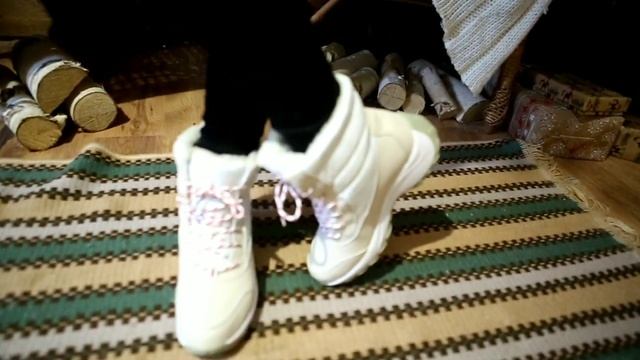 Теплые сапоги для активных прогулок зимой смотреть онлайн