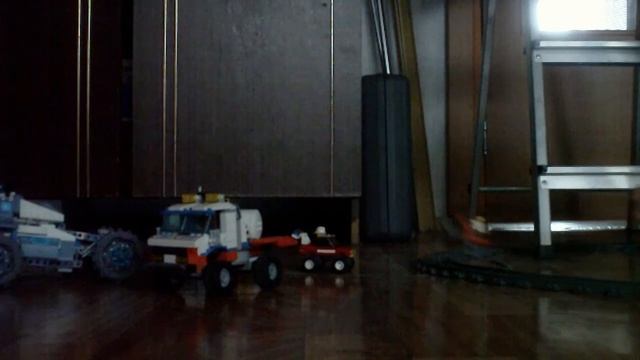 Lego трюк на мотоцикле. Один к миллиарду что кто-то повторит. Lego stunt jump. смотреть онлайн